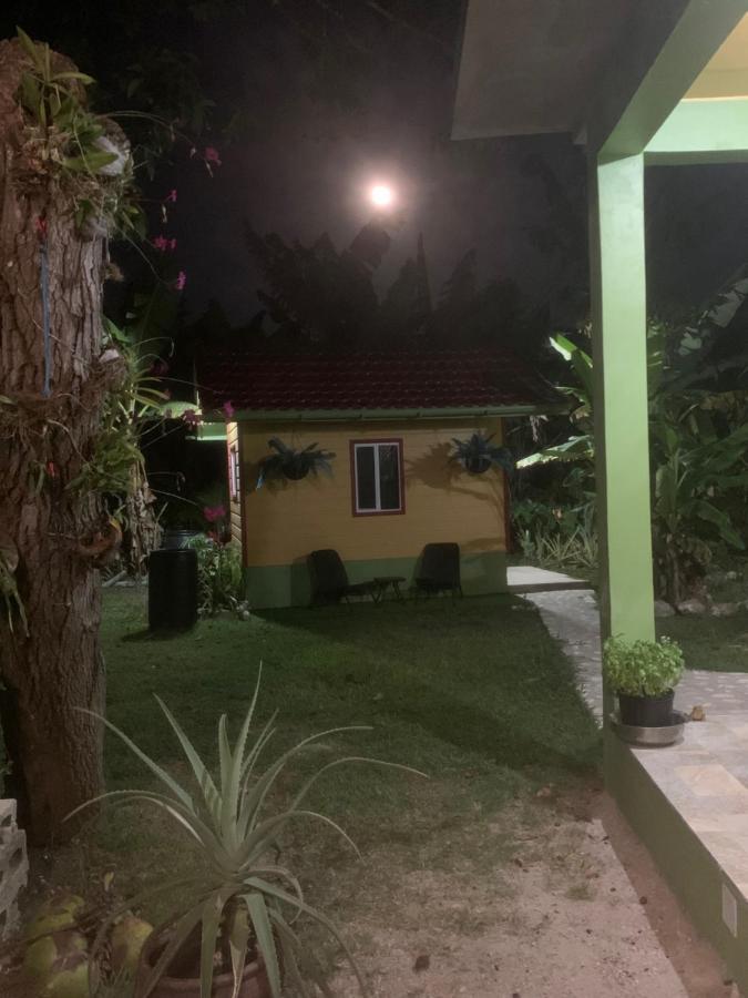 Green Queendom Farm And Lodging Oracabessa Exterior foto